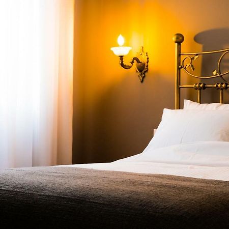 Ch Adrianou Suites Athènes Extérieur photo
